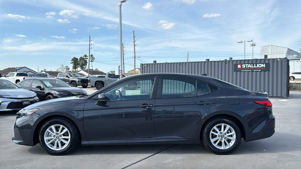 Used 2025 Toyota Camry LE FWD image 3