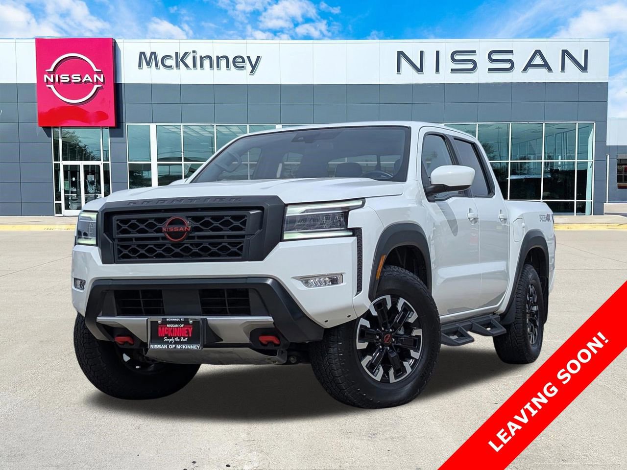 Certified 2023 Nissan Frontier PRO-4X w/ Technology Package AWD/4WD image 1