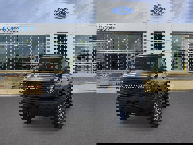 New 2025 Ford Bronco 4-Door image 2