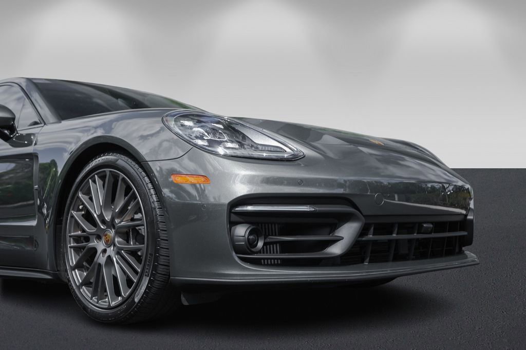 Used 2023 Porsche Panamera Platinum Edition image 9