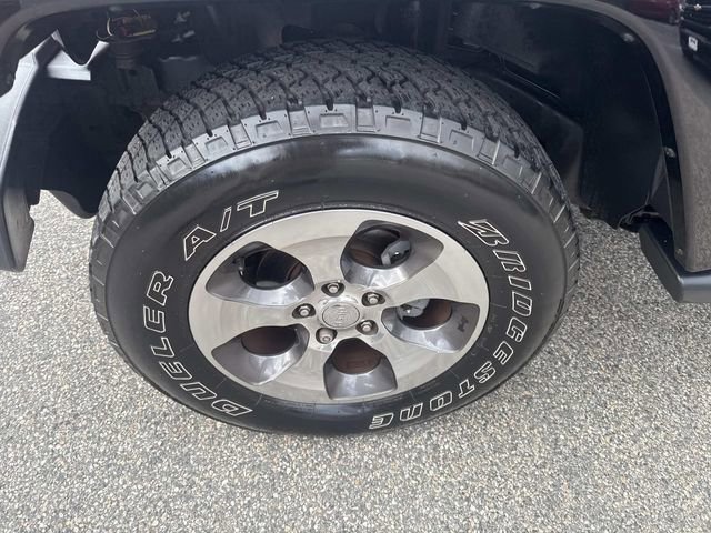 Used 2016 Jeep Wrangler Unlimited Sahara w/ Dual Top Group image 12