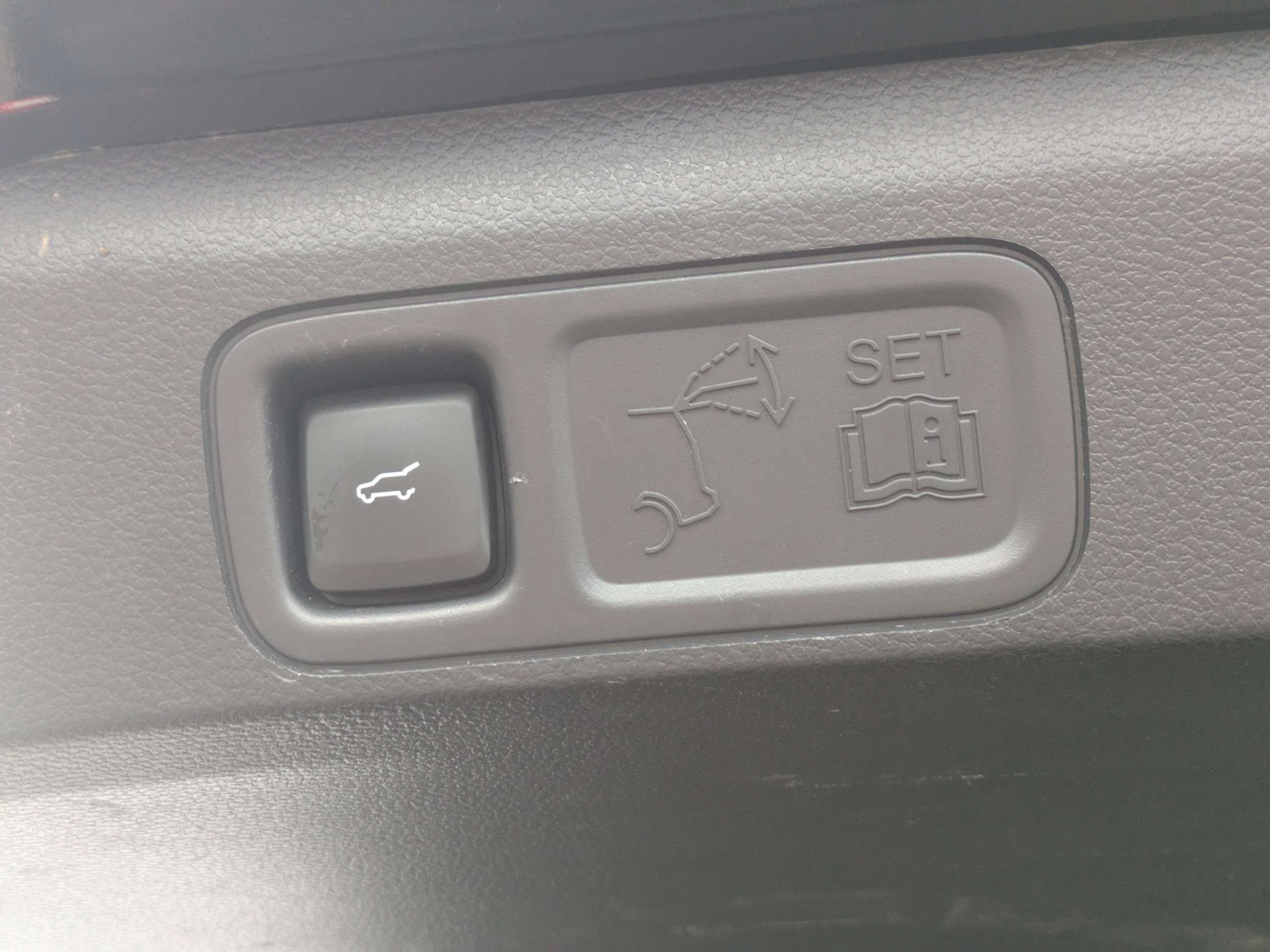 Used 2024 Ford Expedition XLT AWD/4WD image 13