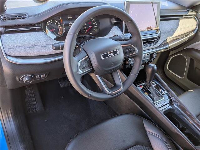 Used 2024 Jeep Compass Latitude image 10