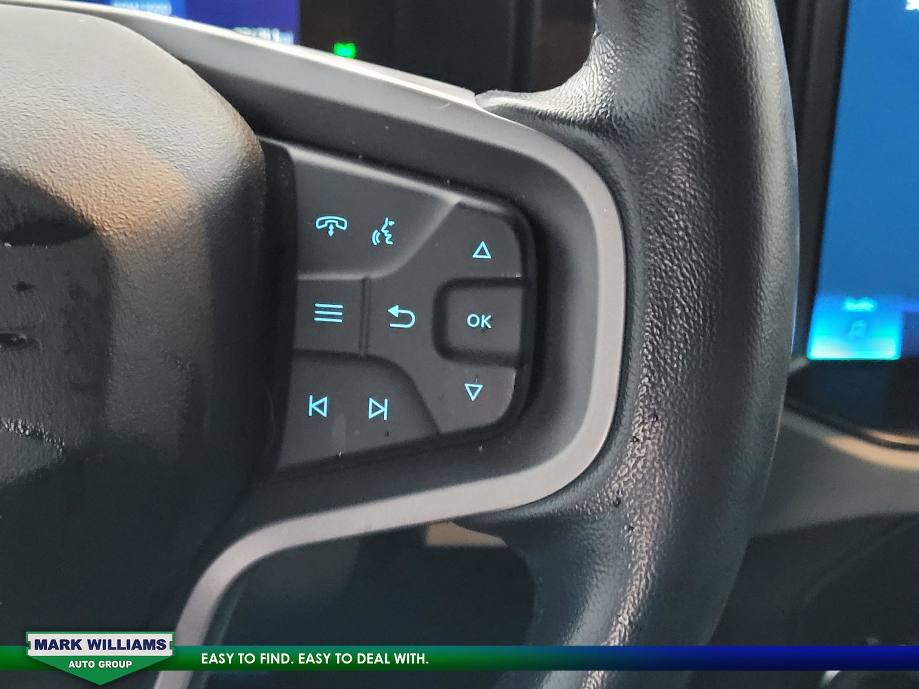 Used 2023 Ford Bronco Badlands image 13