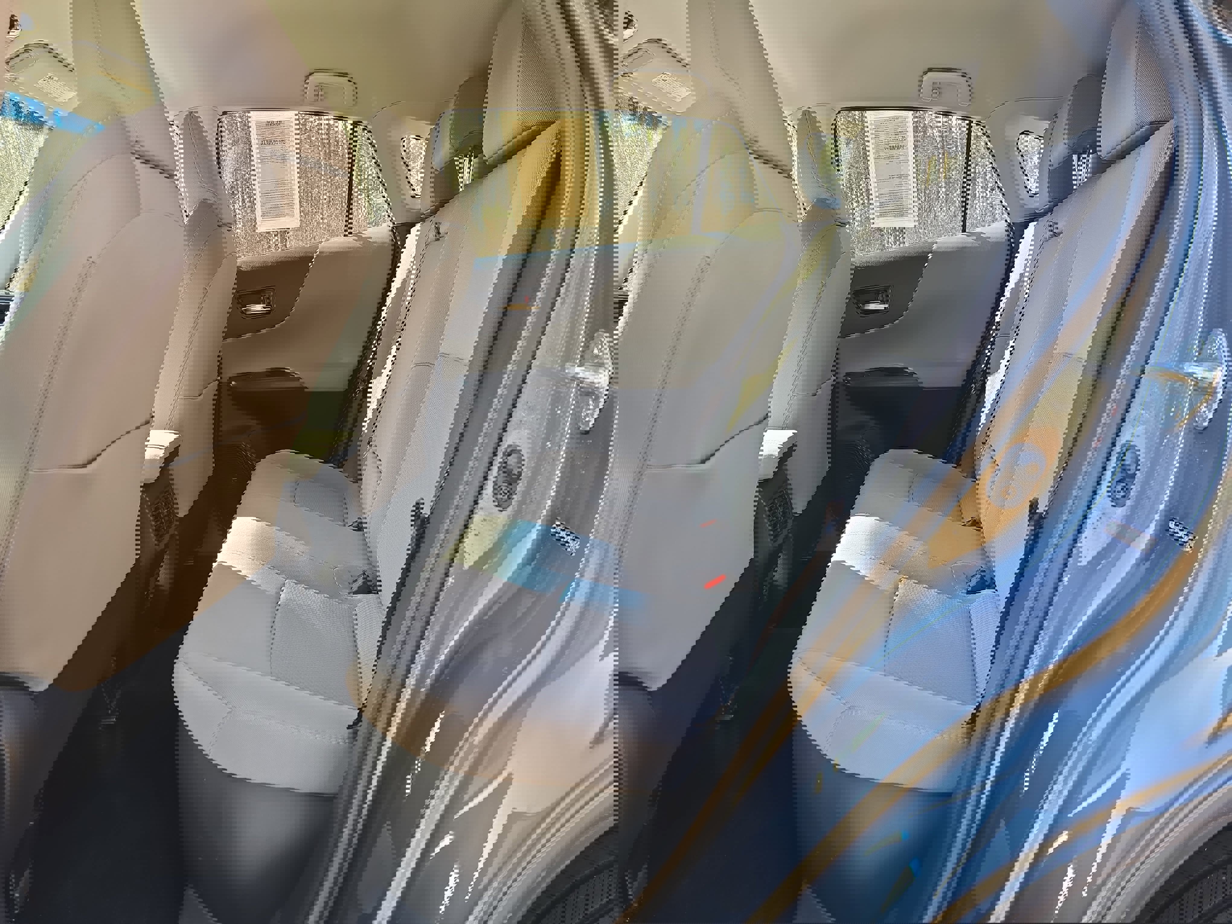 Used 2021 Toyota Venza LE image 13