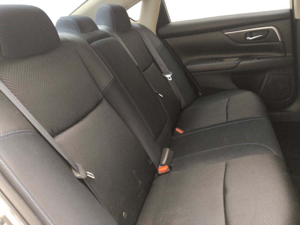 Used 2017 Nissan Altima 2.5 SR image 19