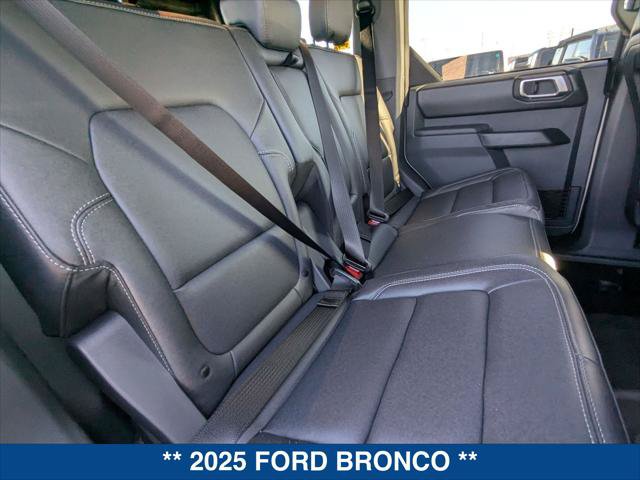 New 2025 Ford Bronco Badlands AWD/4WD image 19