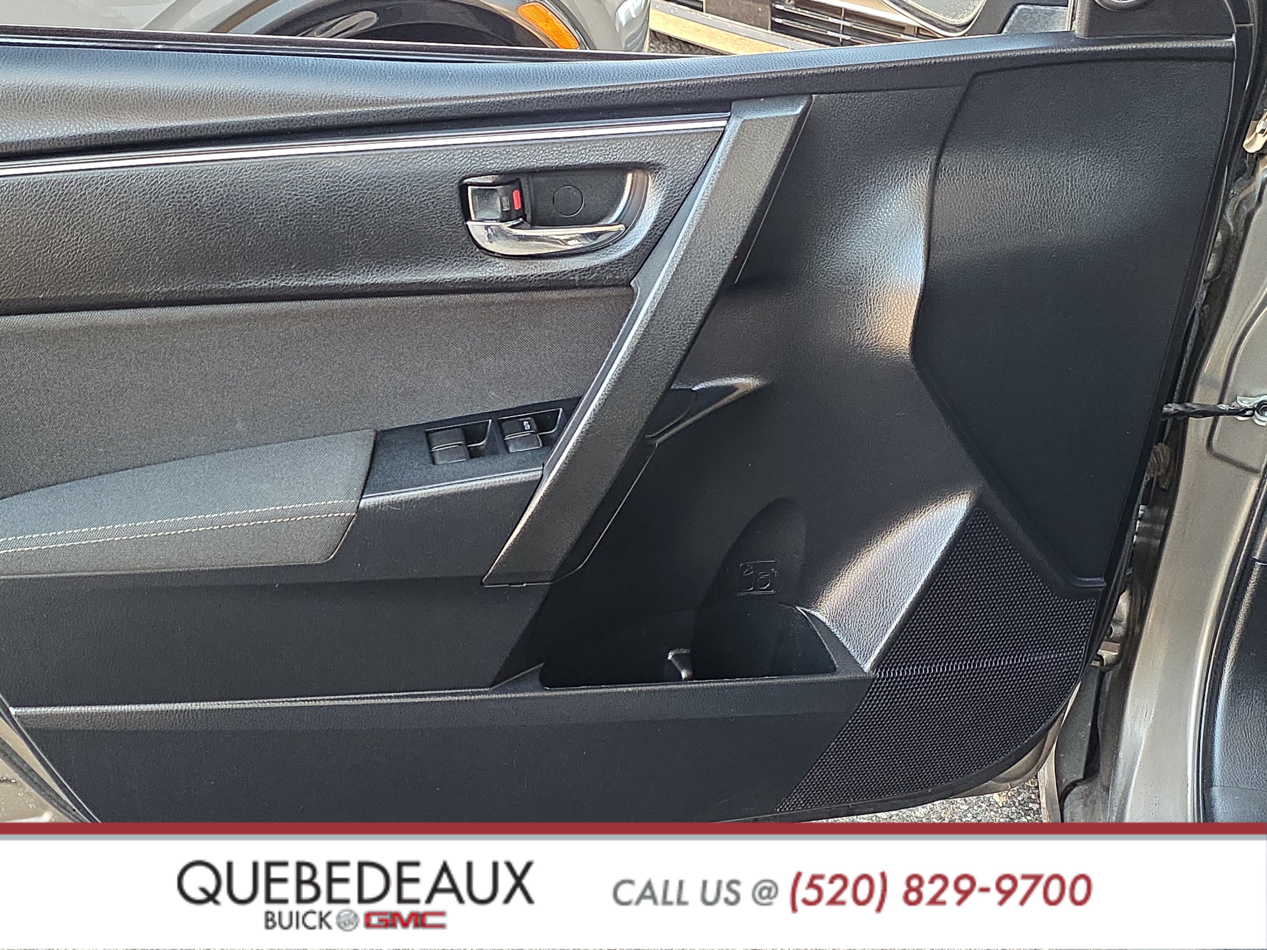 Used 2017 Toyota Corolla LE w/ Carpet Mat Package (TMS) FWD image 9