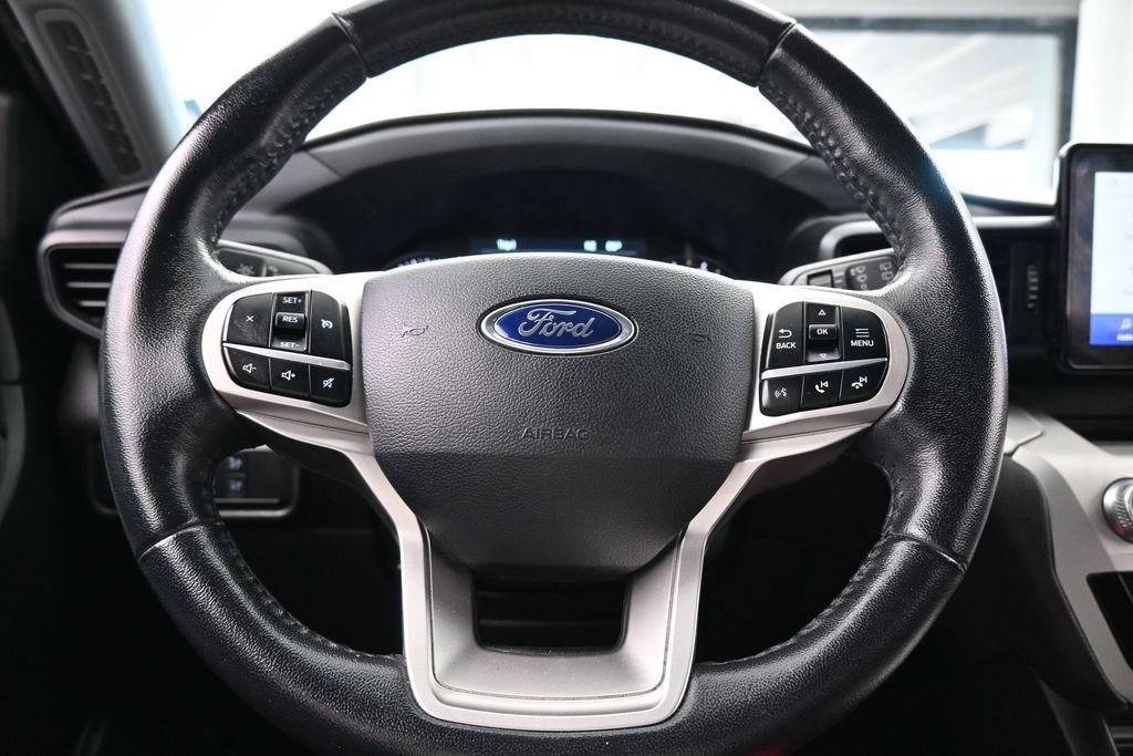 Used 2020 Ford Explorer XLT RWD image 25
