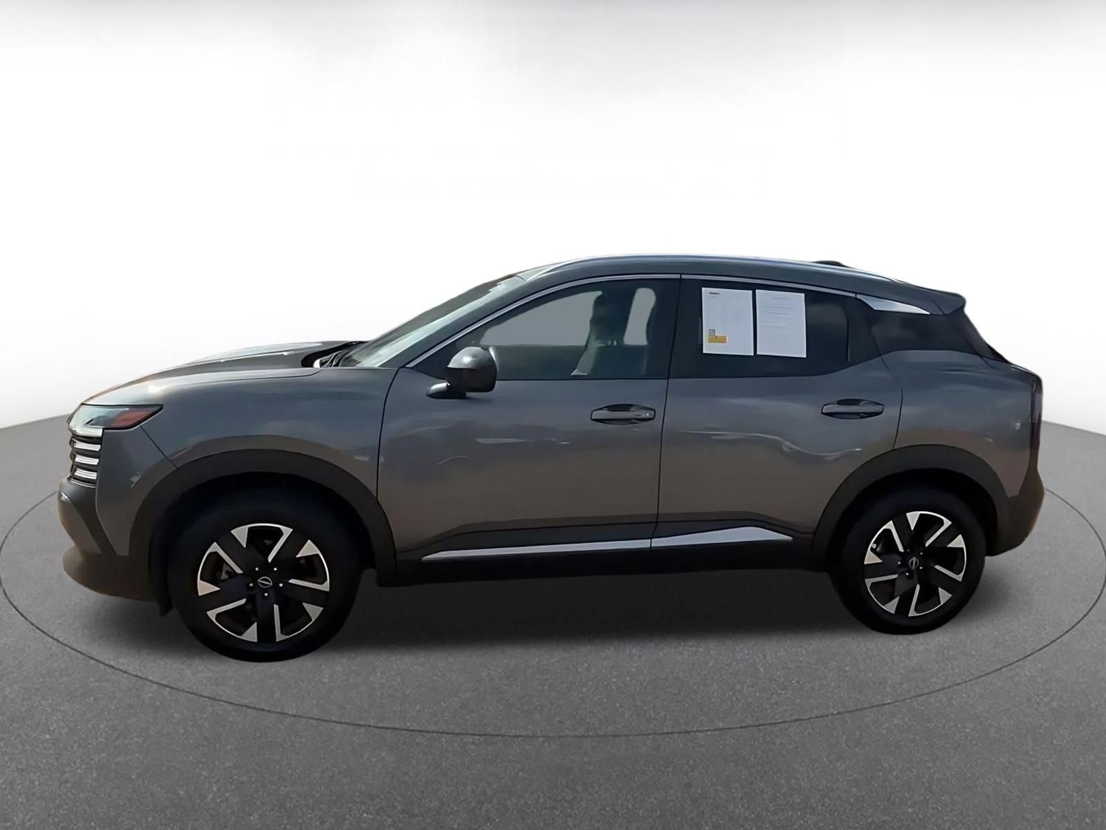 Used 2026 Nissan Kicks SV w/ Cold Weather Package AWD/4WD image 8