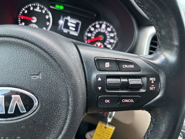 Used 2018 Kia Sorento LX image 16