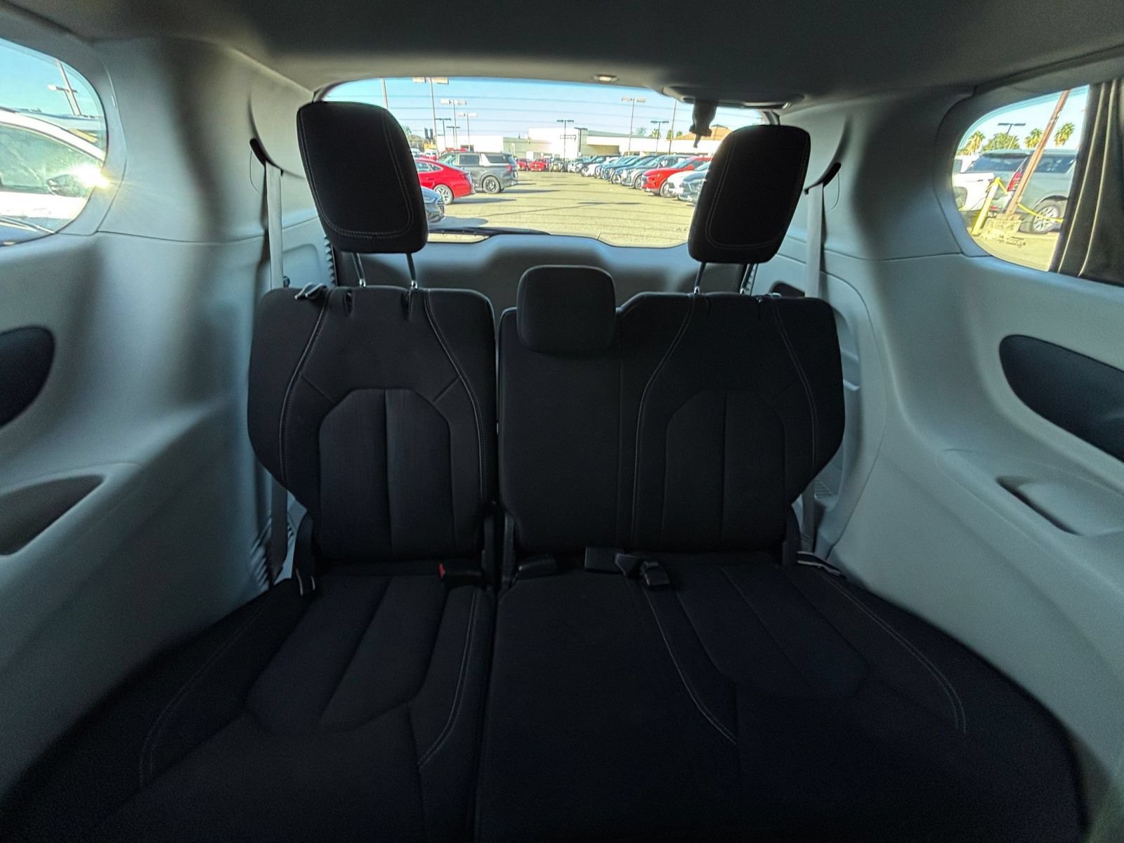 Used 2023 Chrysler Voyager LX FWD image 30