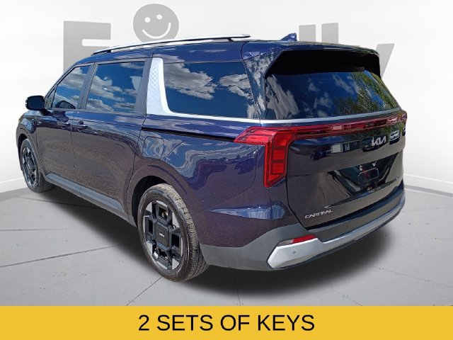 Used 2025 Kia Carnival EX FWD image 7