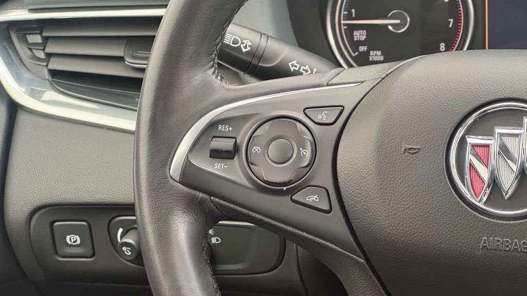 Used 2020 Buick Enclave Essence w/ Sound and Sites Package image 18