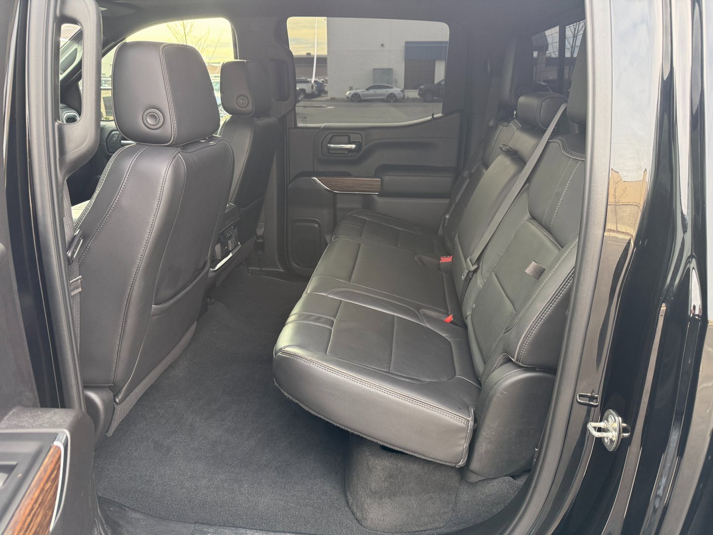 Used 2020 Chevrolet Silverado 1500 High Country w/ Technology Package image 41