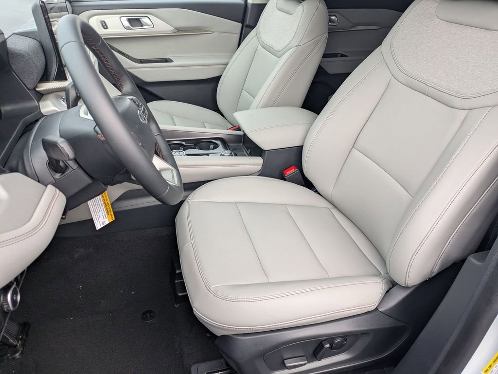 New 2026 Ford Explorer ST w/ Sun And Sound Package image 16