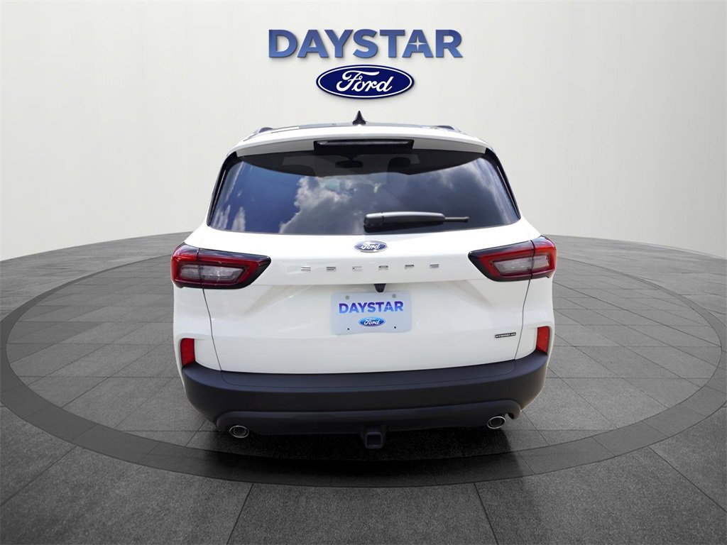 New 2025 Ford Escape ST-Line Elite w/ Class II Trailer Tow Package image 6