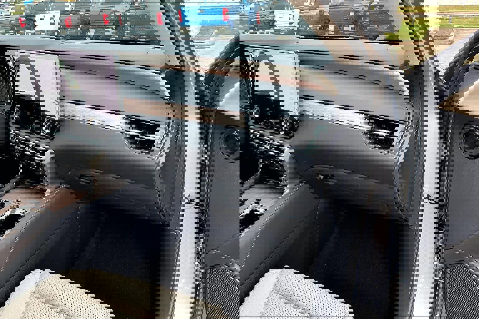 Certified 2025 Lexus RX 450h Luxury w/ Convenience Package image 36