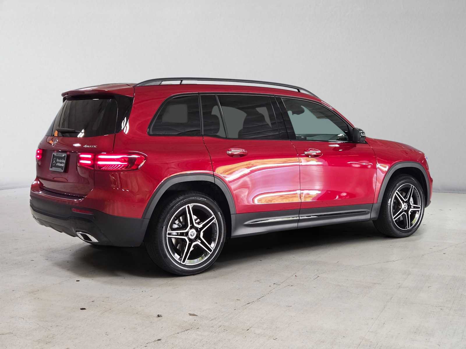New 2026 Mercedes-Benz GLB 250 4MATIC image 3