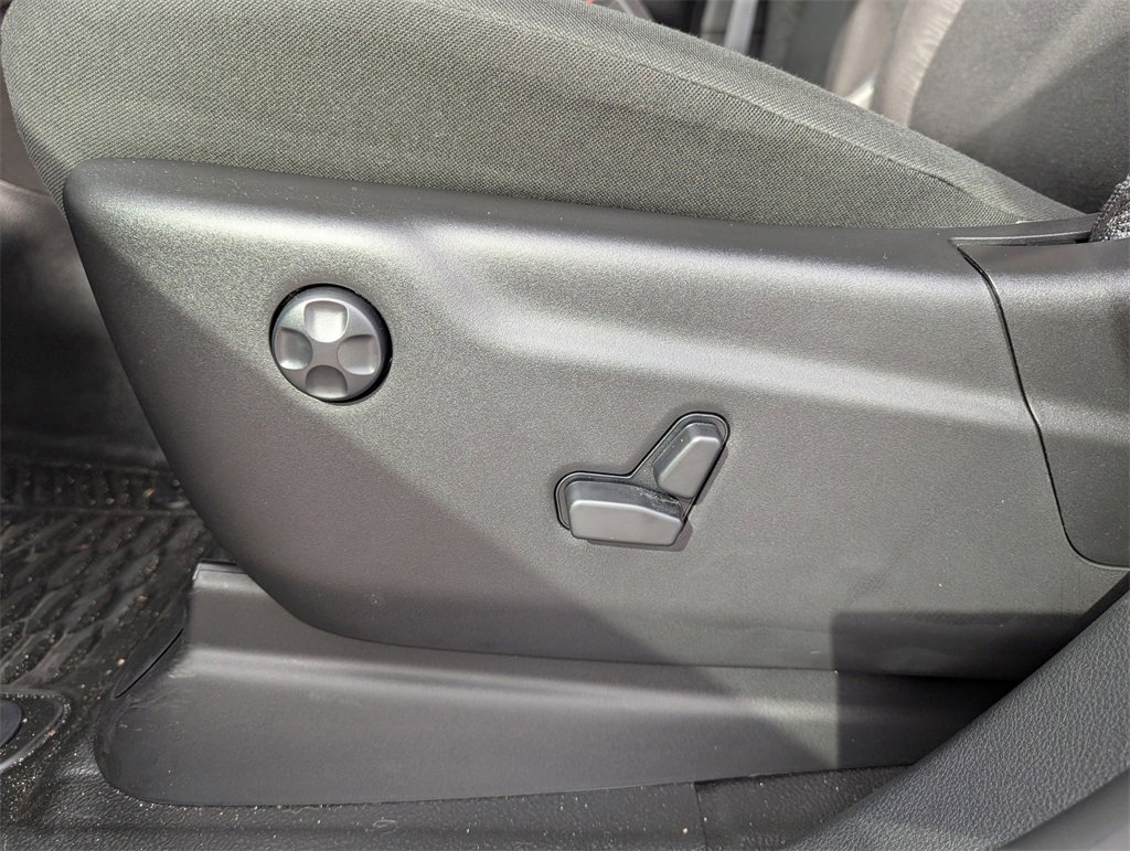 New 2025 Dodge Durango AWD image 13