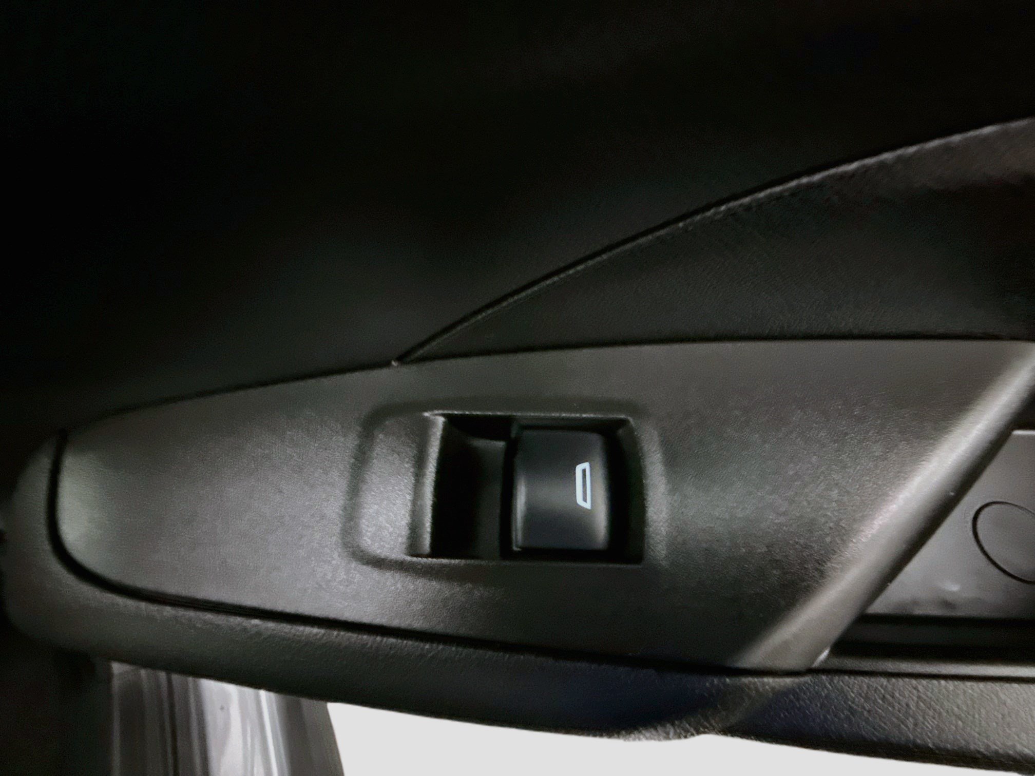 Used 2026 Chevrolet Trax LT FWD image 36