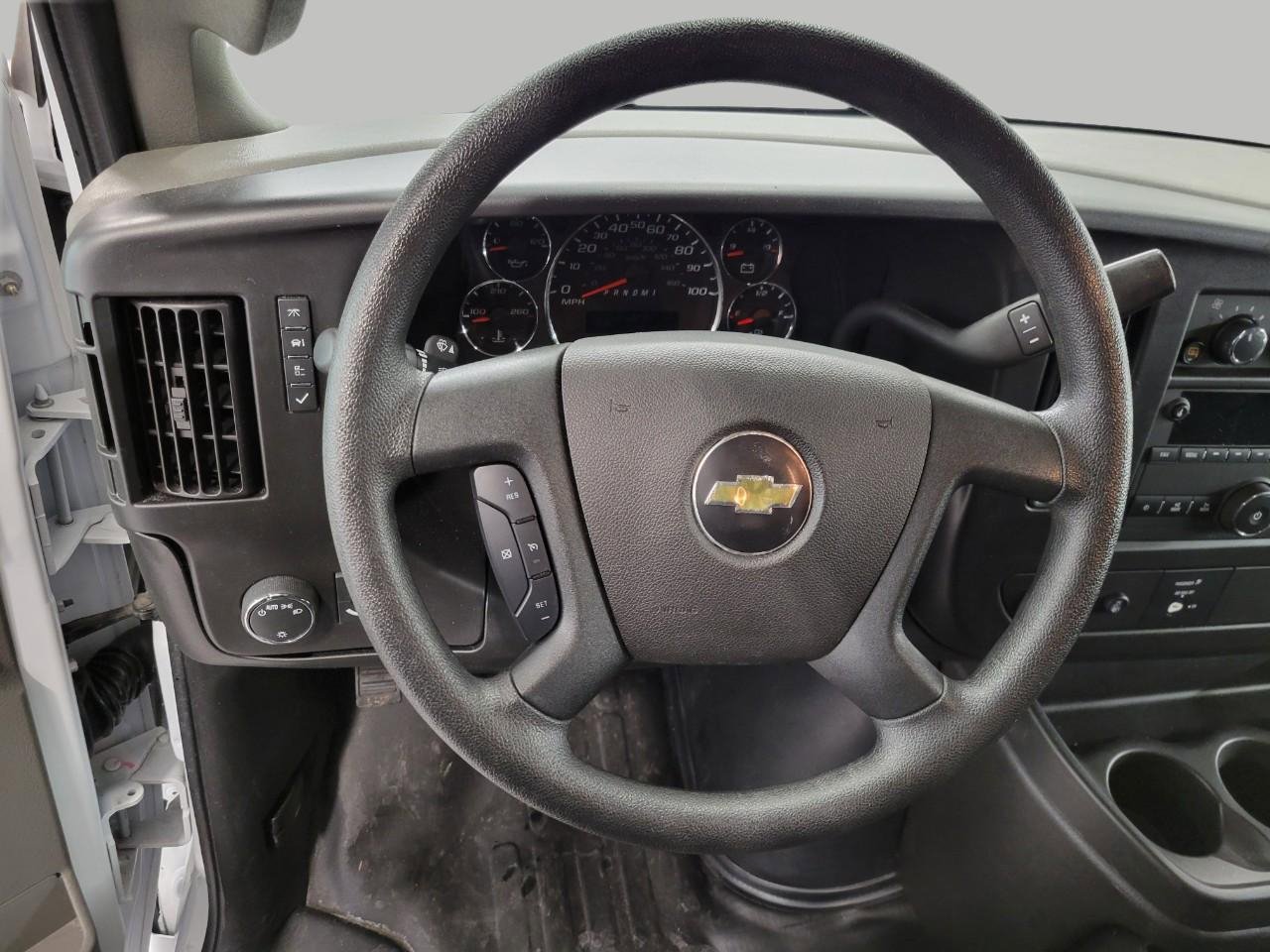 Used 2024 Chevrolet Express 2500 RWD 2500 135 w/ Driver Convenience Package image 6