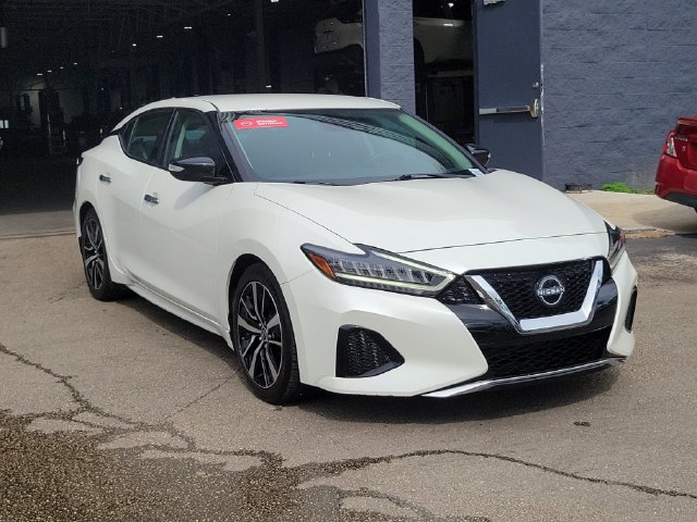 Used 2023 Nissan Maxima SV w/ Floor Mat Group FWD image 4