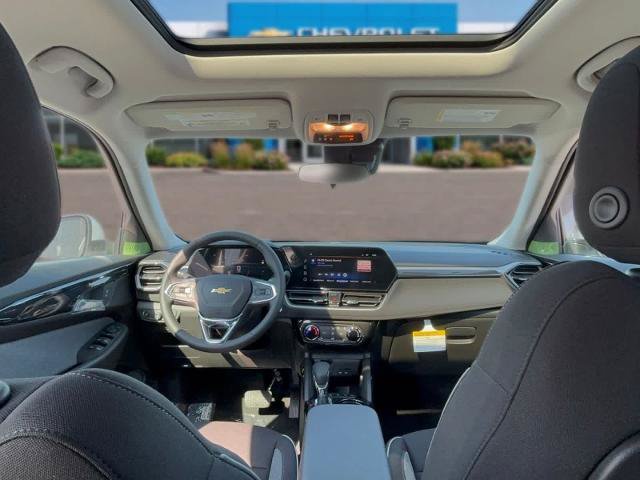 New 2026 Chevrolet TrailBlazer LT w/ LT Cold Weather Package AWD/4WD image 25