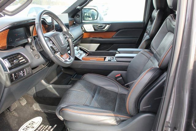 Used 2023 Lincoln Navigator L Black Label image 14