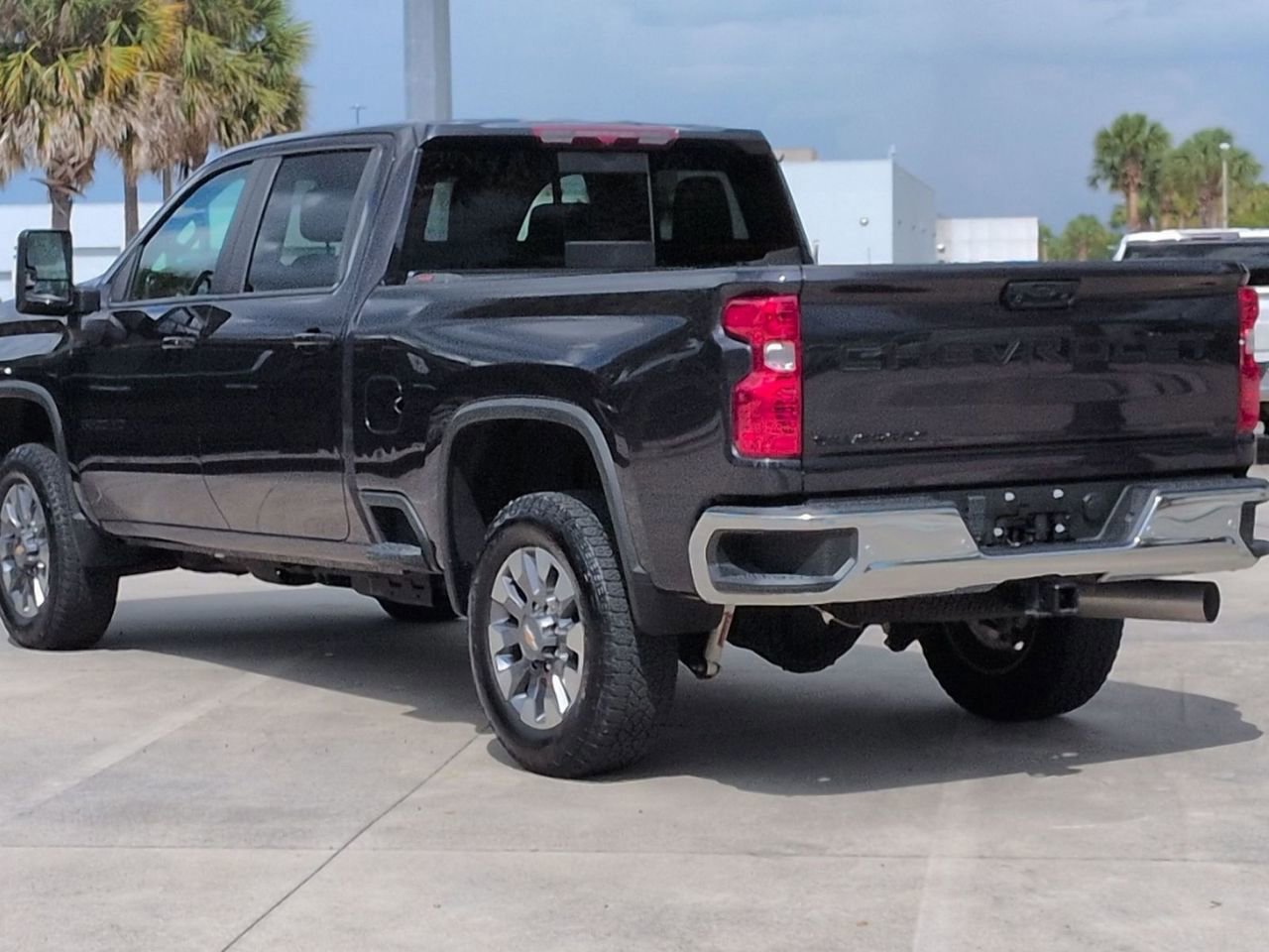Used 2024 Chevrolet Silverado 3500 LT w/ All Star Edition AWD/4WD image 3