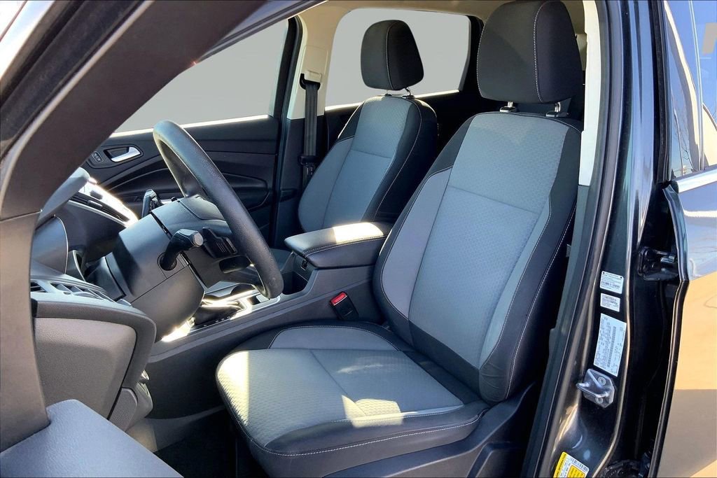 Used 2017 Ford Escape SE image 23