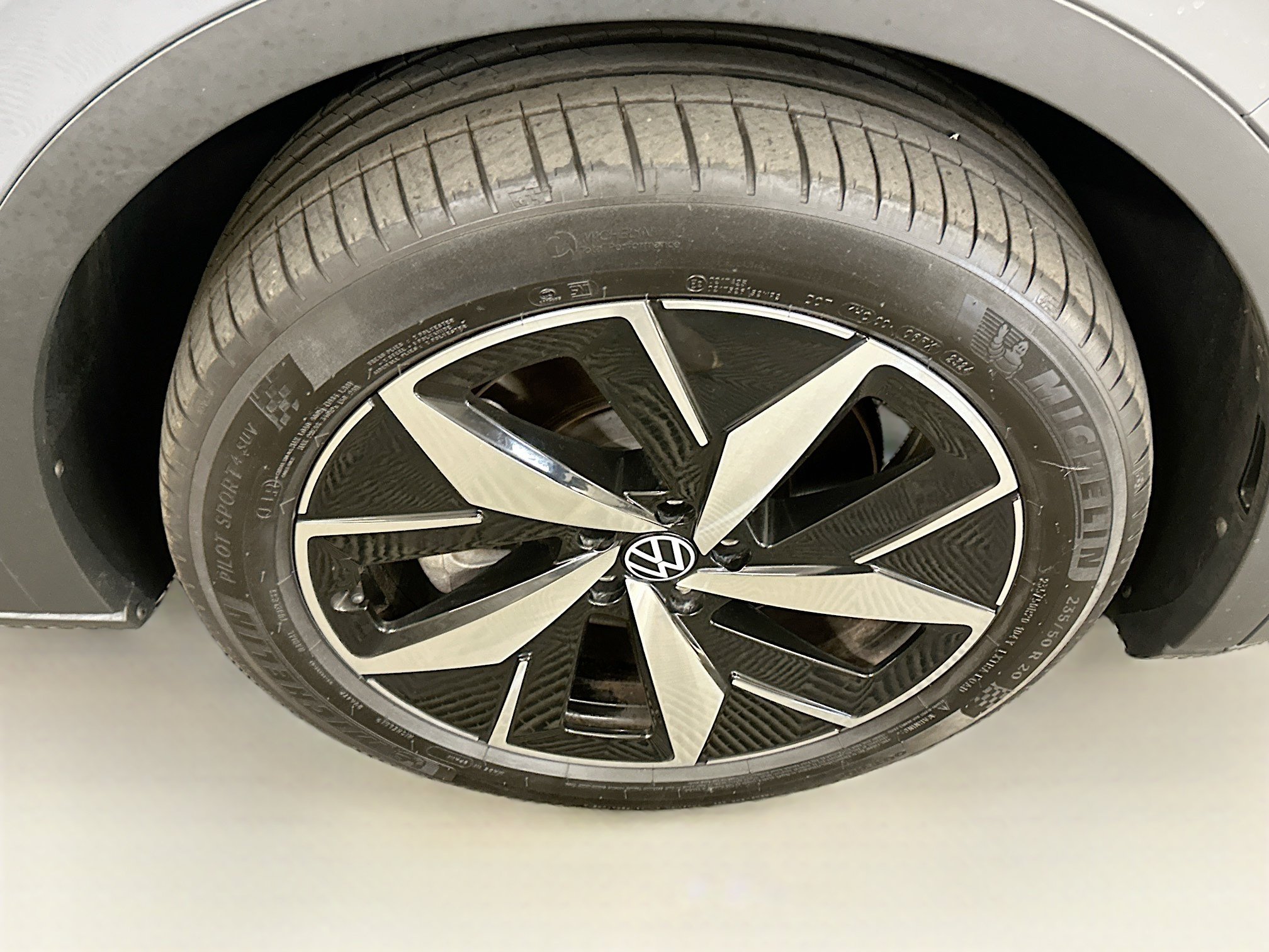 Used 2023 Volkswagen ID.4 Pro S AWD/4WD image 11