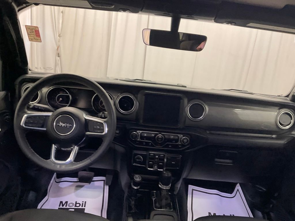 Used 2023 Jeep Wrangler Sahara image 32