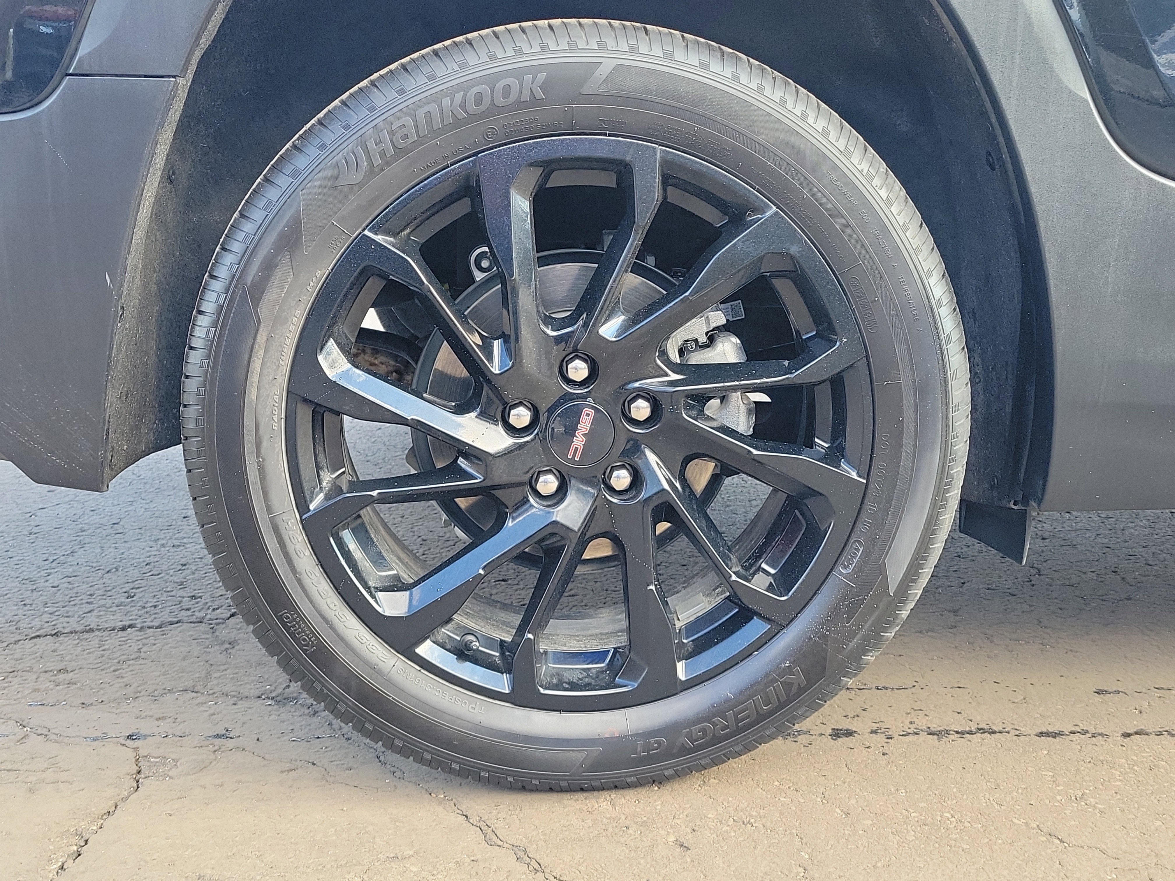 Used 2023 GMC Terrain SLE w/ Driver Convenience Package image 5