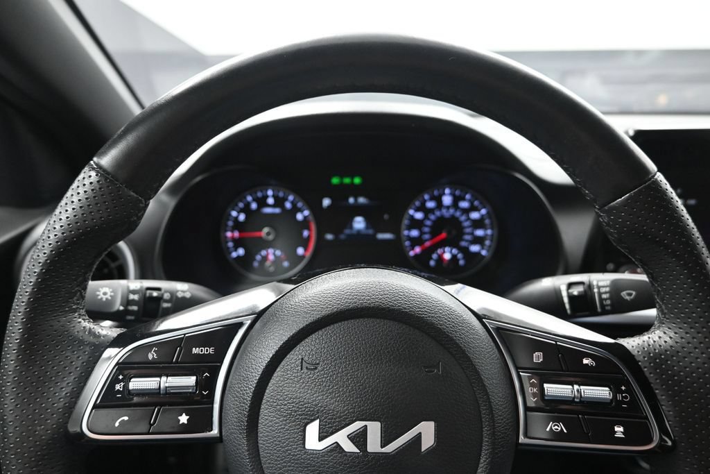 Certified 2023 Kia Forte GT-Line w/ GT-Line Premium Package FWD image 14