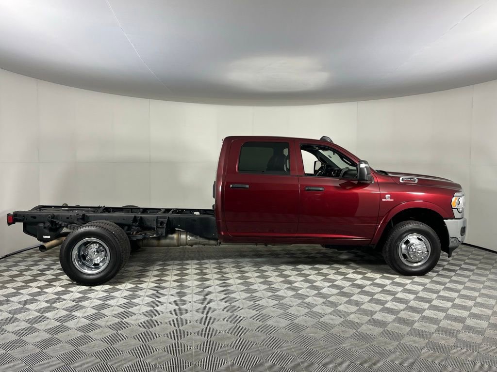Used 2023 RAM 3500 Tradesman w/ Chrome Appearance Group image 4