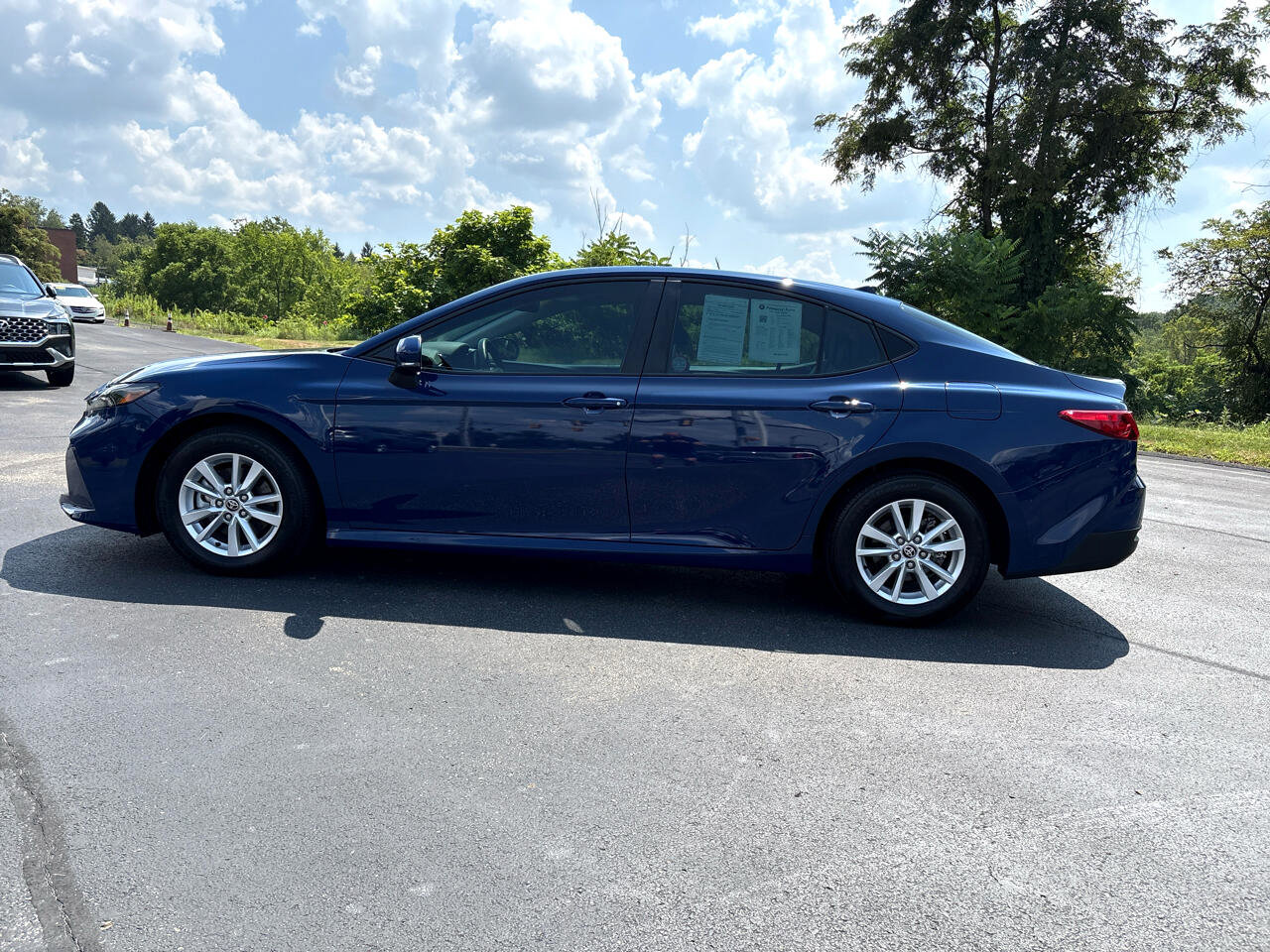 Used 2025 Toyota Camry LE image 9