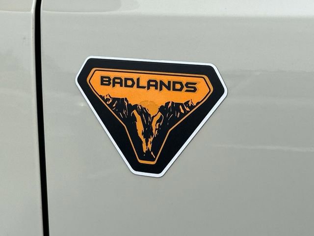 New 2025 Ford Bronco Badlands image 9