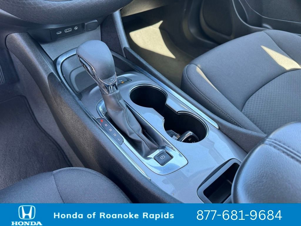 Used 2024 Chevrolet Malibu LT image 19