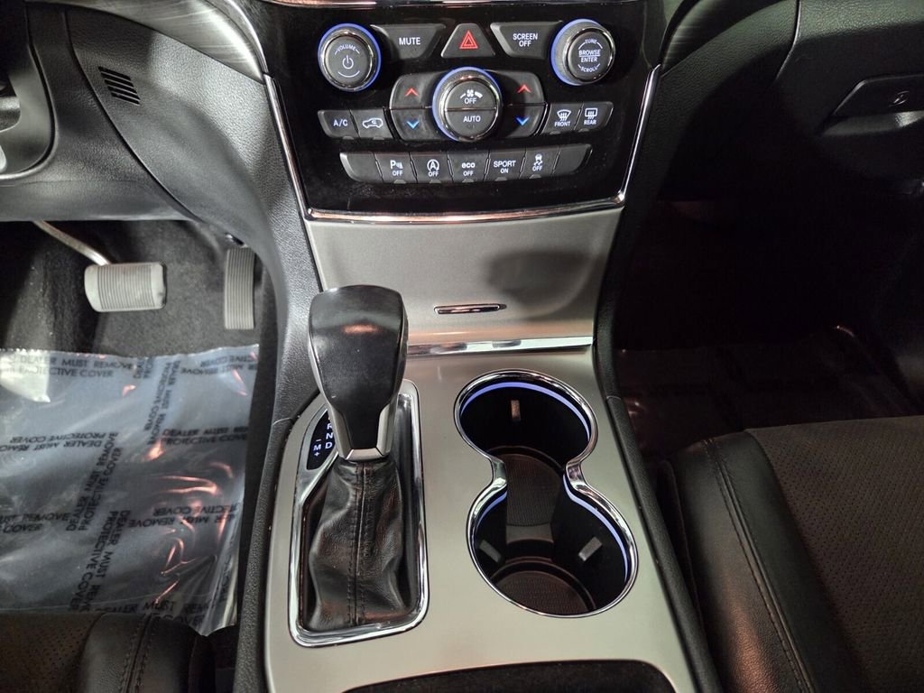 Certified 2019 Jeep Grand Cherokee Laredo w/ Laredo X Package image 21