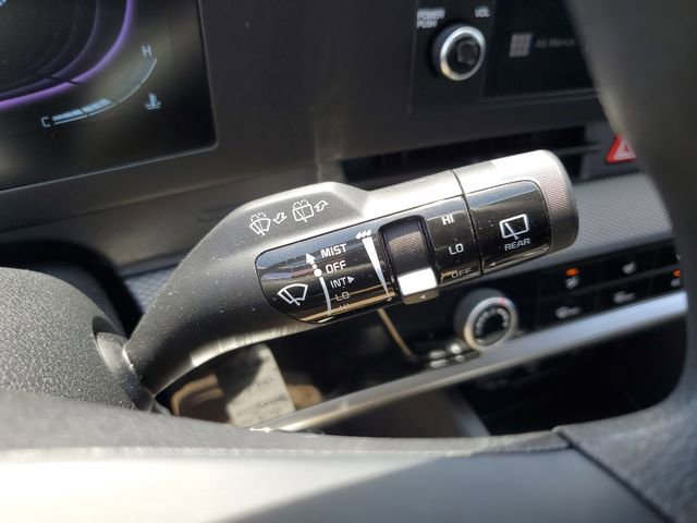 Certified 2025 Kia Sportage LX image 21