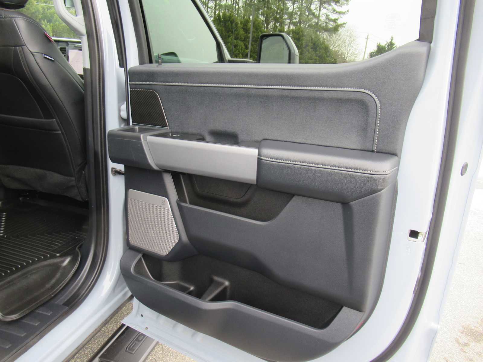 Used 2024 Ford F250 Lariat w/ Lariat Ultimate Package image 21