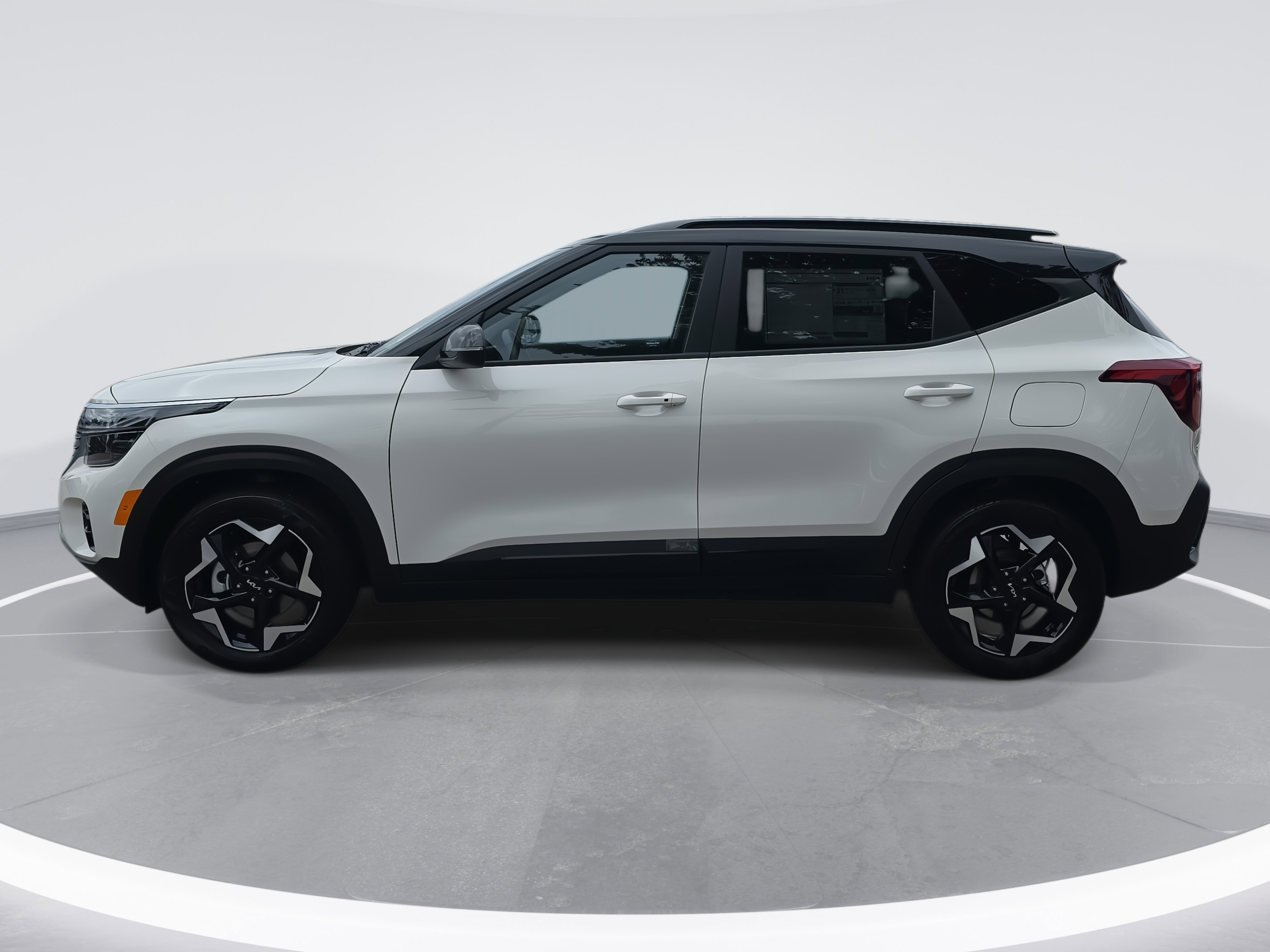 New 2026 Kia Seltos S image 8