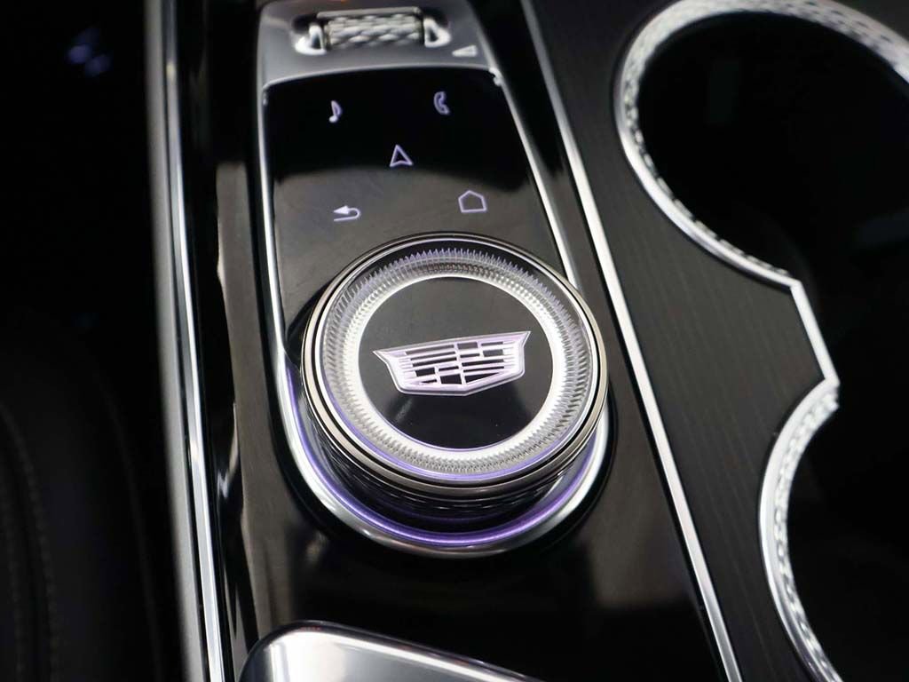 Used 2025 Cadillac Lyriq Sport AWD/4WD image 56