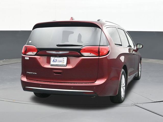 Used 2019 Chrysler Pacifica Touring-L image 12