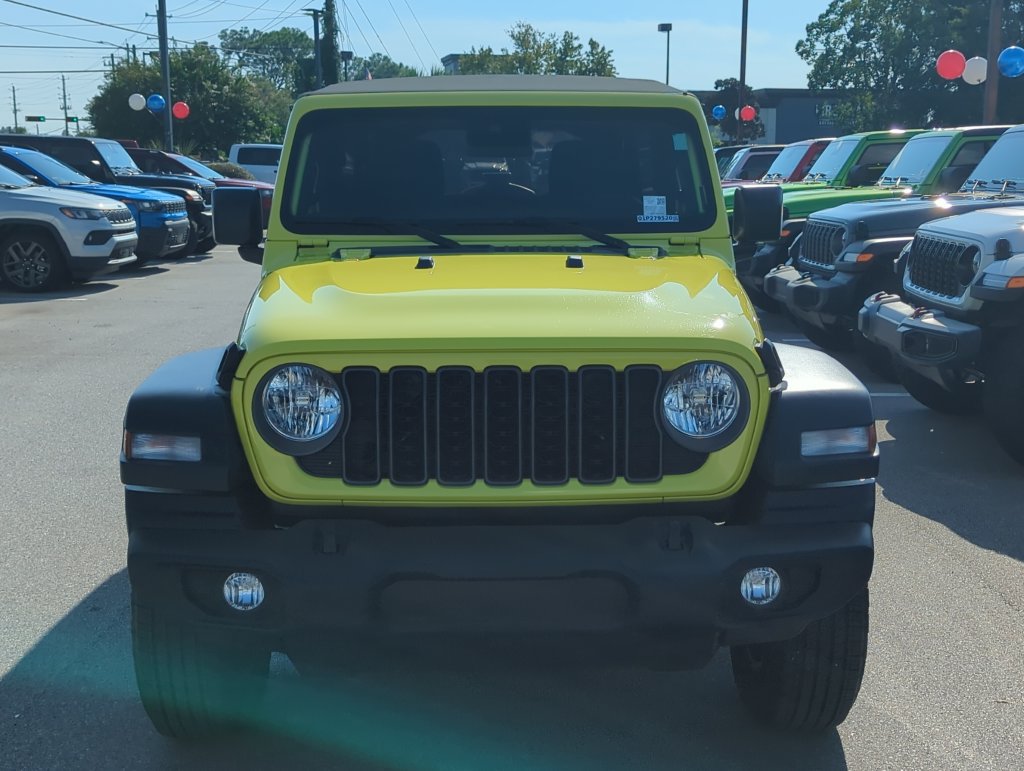 Used 2024 Jeep Wrangler Unlimited Sport AWD/4WD image 9