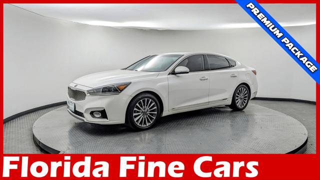 Used 2017 Kia Cadenza Premium w/ Luxury Package image 1