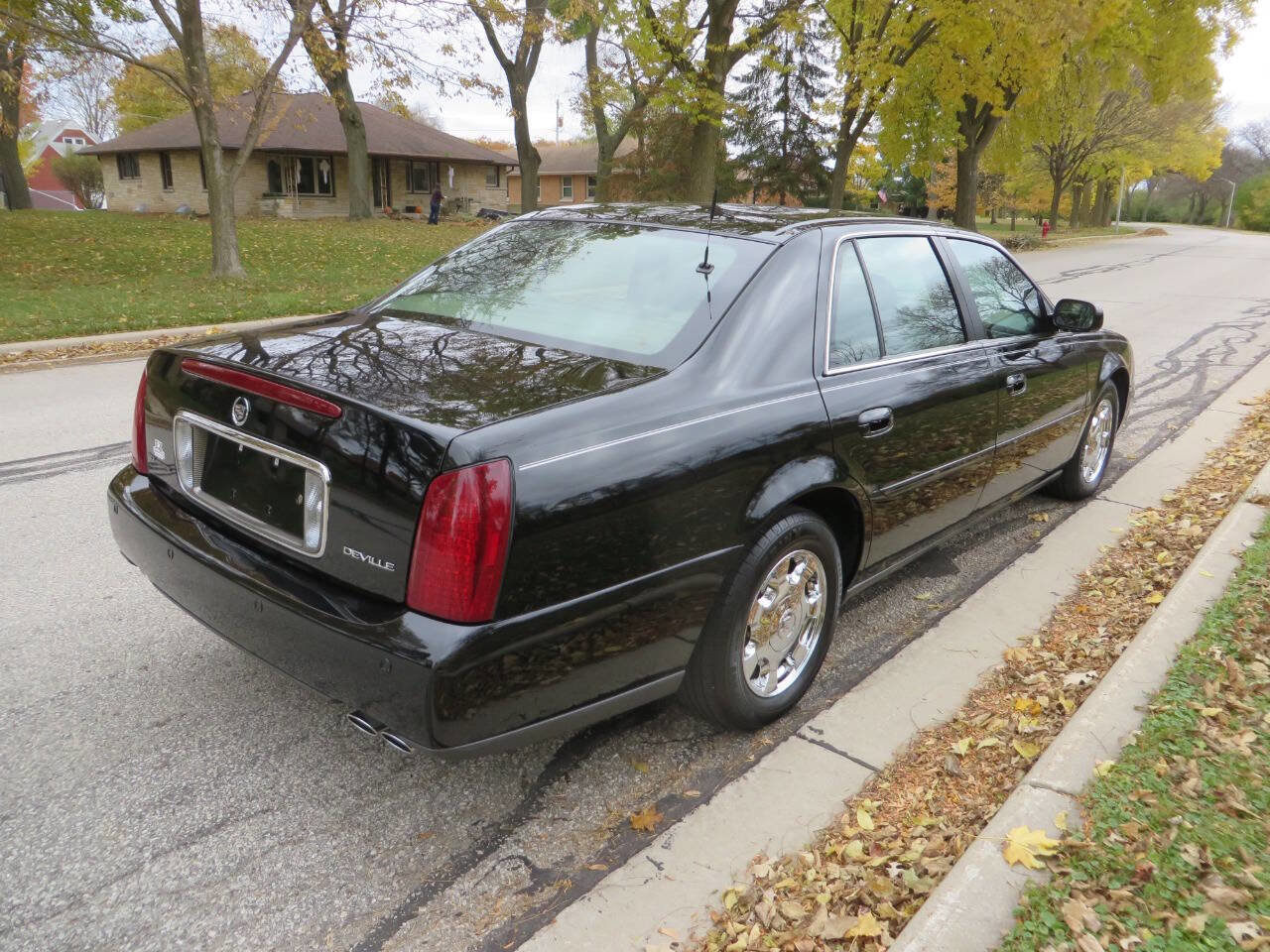 Used 2002 Cadillac De Ville w/ Comfort/Convenience Pkg image 5