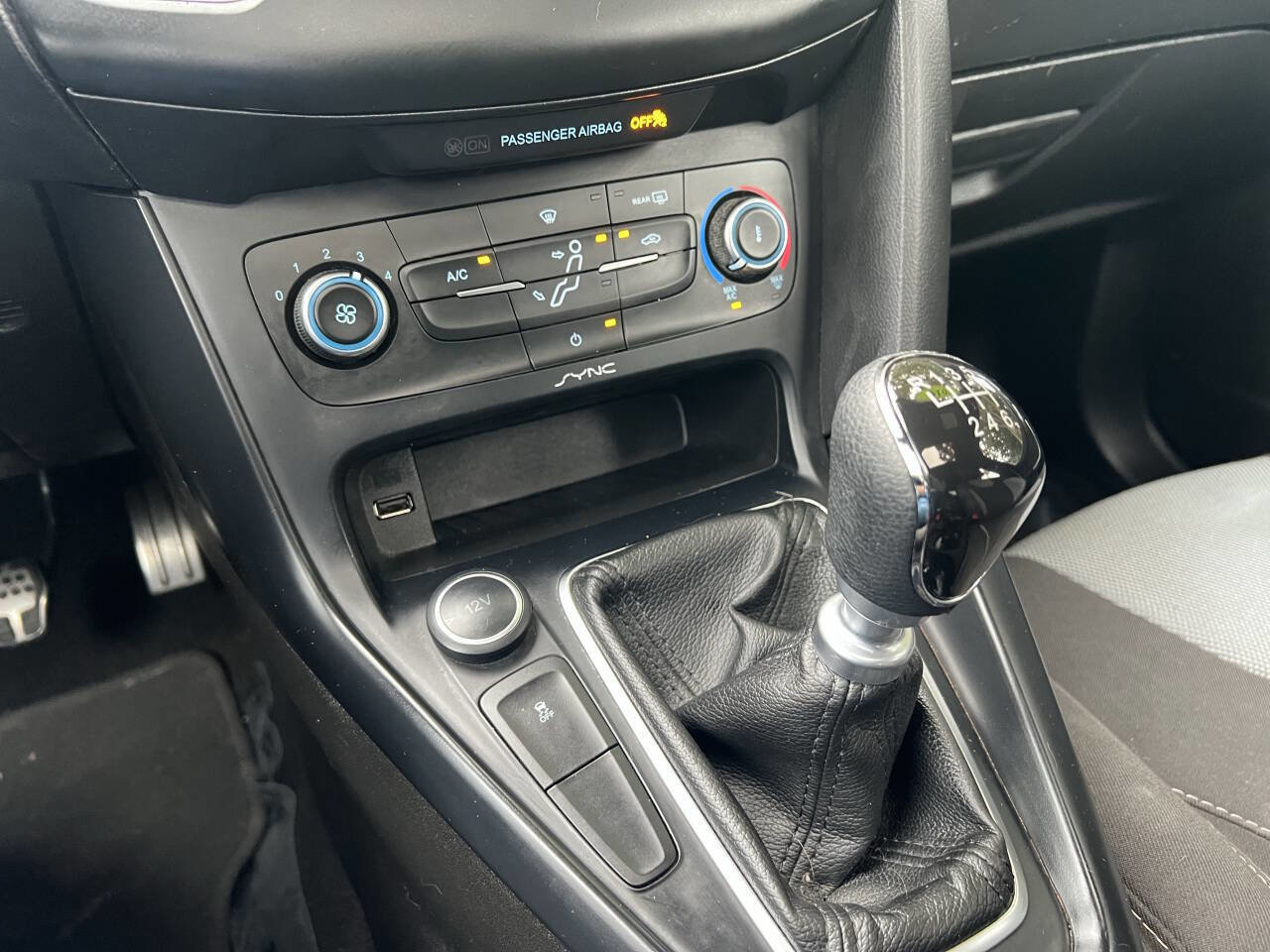 Used 2016 Ford Focus ST image 27