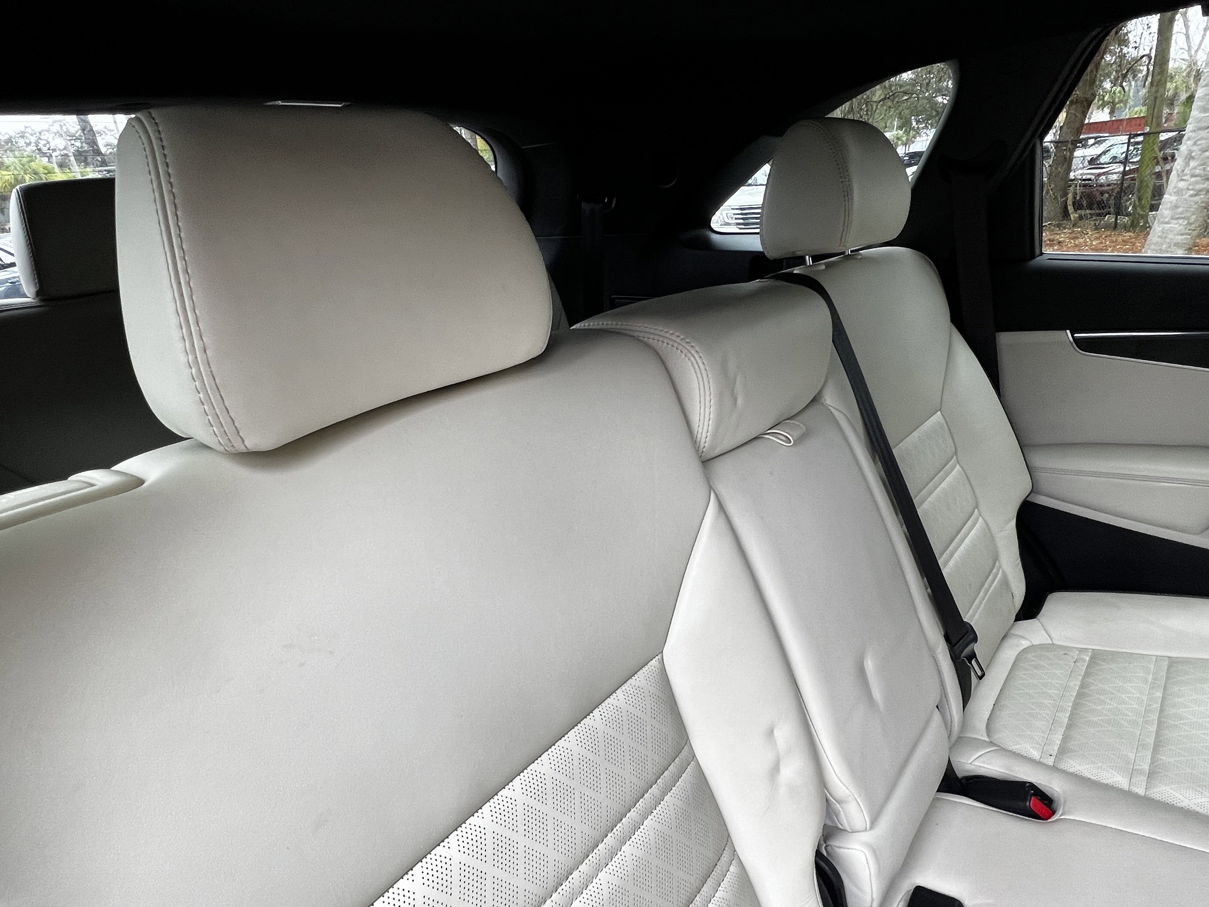 Used 2018 Kia Sorento SX image 41